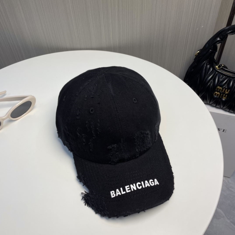 BALENCIAGA